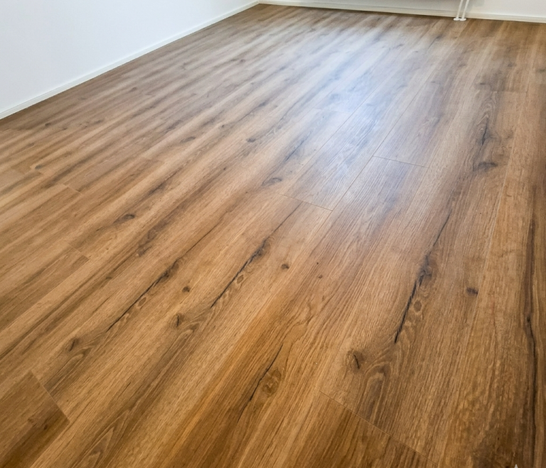 Bodenverlegarbeiten, Designboden& Vinylboden